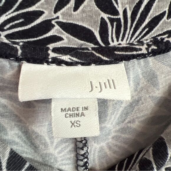J Jill Sleeveless Soft Stretch Jersey Knit Maxi Dress size XS Black Gray Floral - Picture 4 of 6